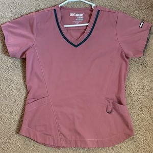 Grey’s Anatomy M V-Neck Scrub Top (Dusty Rose)